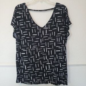 Old Navy Cutout Back Stretch Top Womens L Black White Print Knit Short Sleeve